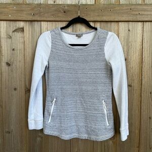 TALBOTS Womens Gray Stripe All Cotton Long Sleeve Pullover Sweatshirt Pockets